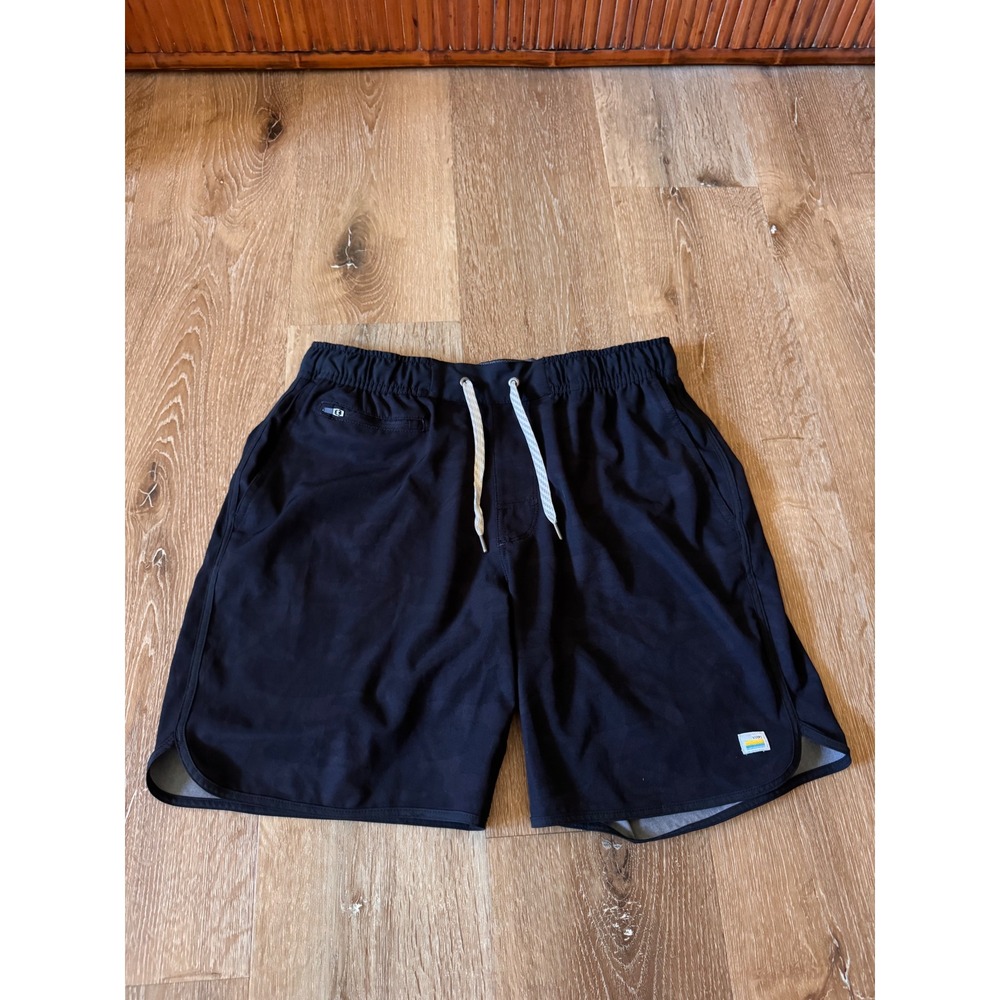 Vuori Men Kore Shorts Black Camo Athletic Size M